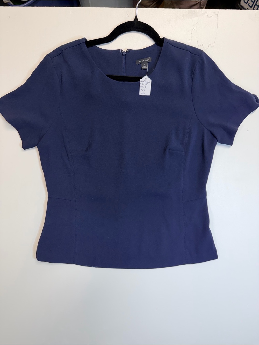 W144 Ann Taylor Navy Short-Sleeve Structured Tee Blouse